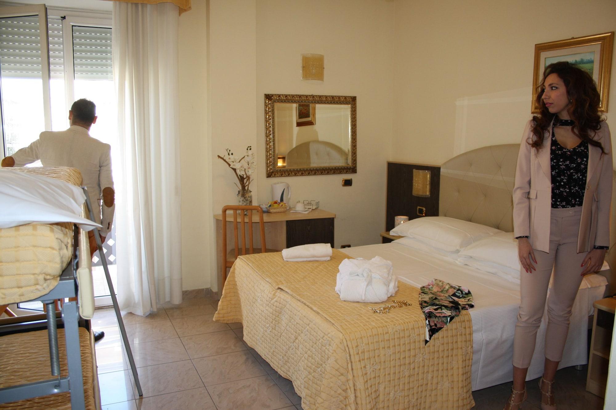 Hotel Gaston Rimini Exterior photo